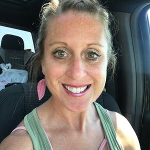 Meet your Posher, Nikki